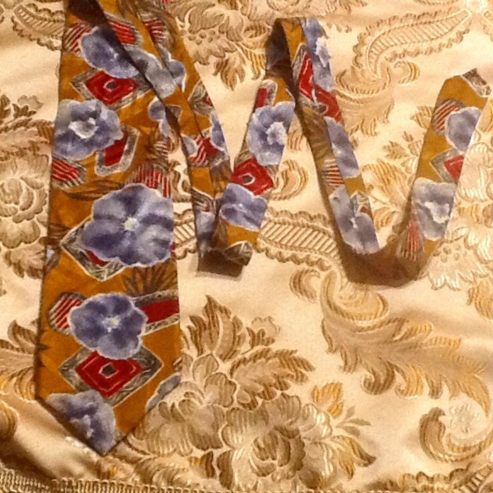 EUC Vintage BUGATTI Necktie